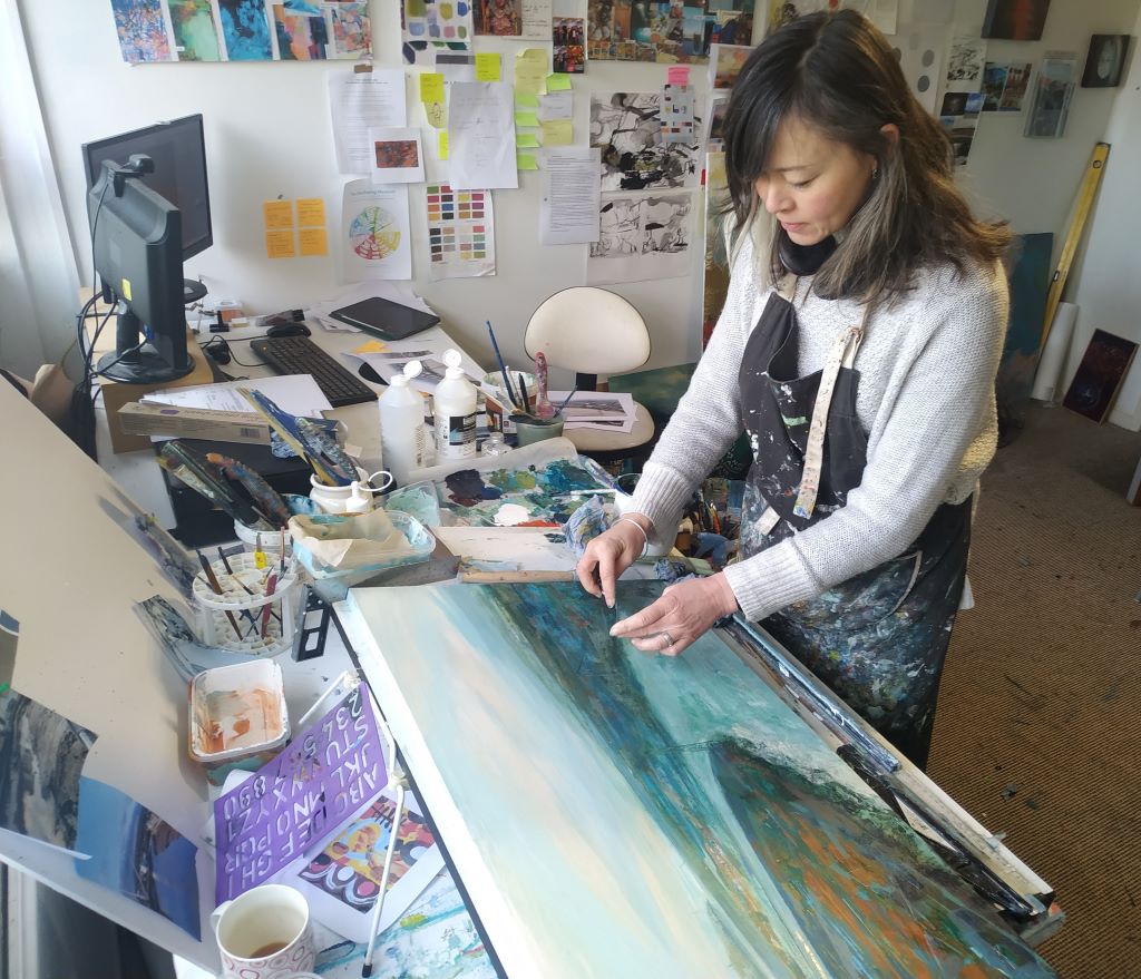 marion-in-the-studio-painting-river-usk